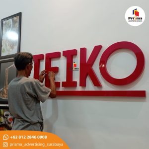 Web huruf timbul aesthethic surabaya