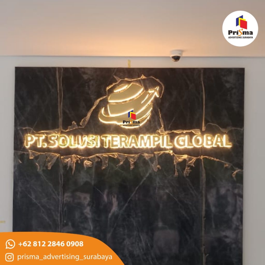 Produksi dan Pemasangan Huruf Timbul SS gold Surabaya Timur web