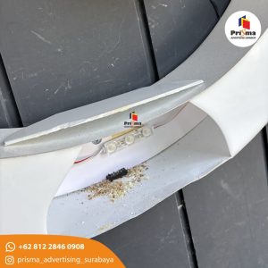 Jasa Perbaikan Body Huruf Timbul Akrilik Di Kertajaya